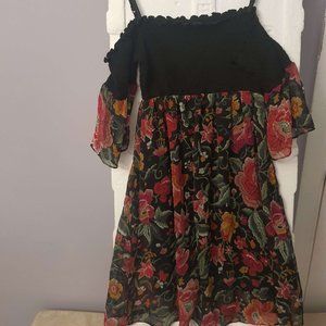 Off Shoulder Floral Dress Size Small New